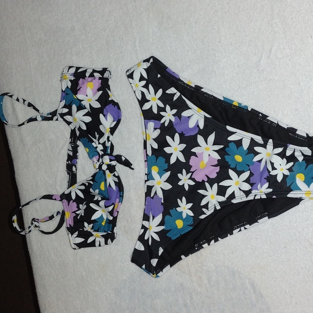 Bikini like new!  B93